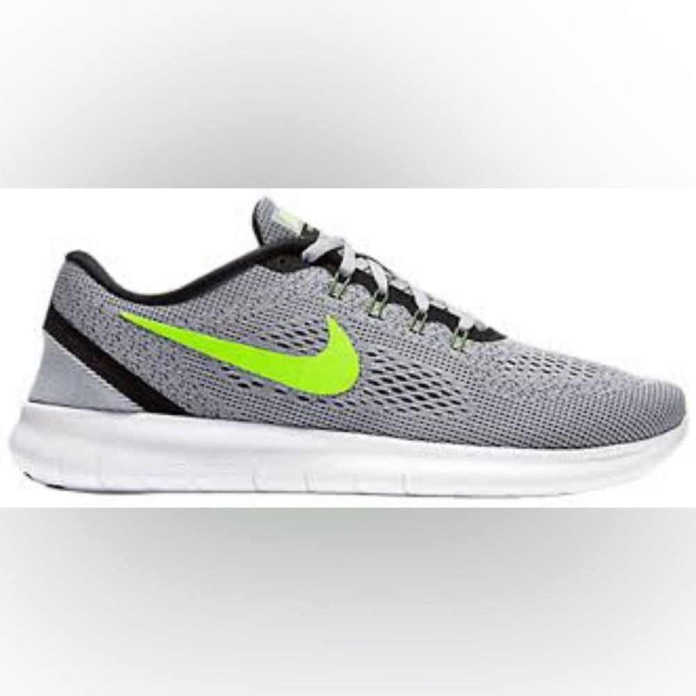 Nike Free RN Sneakers
